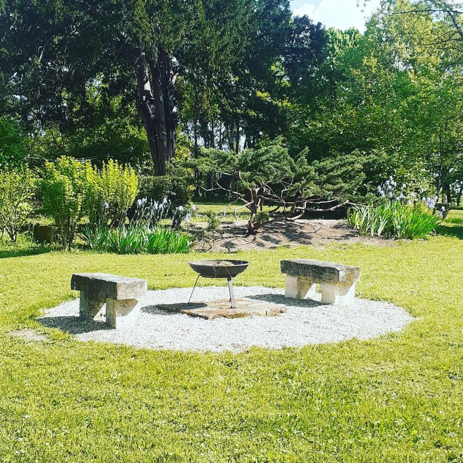 Maison Blanche Cherval Dış mekan fotoğraf